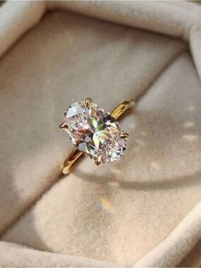 💕 NEW 5 Carat Gold Solitaire Oval CZ Ring - Elegant Sparkle & Clarity 💕